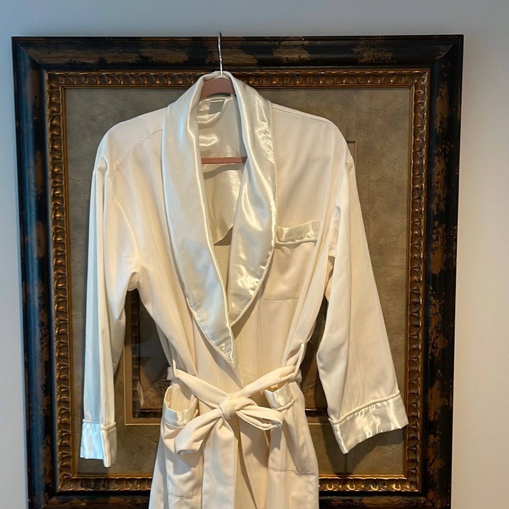 Evandale Intimates Vintage Ivory Long Robe